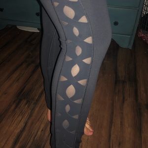 Size 6 lulu leggings